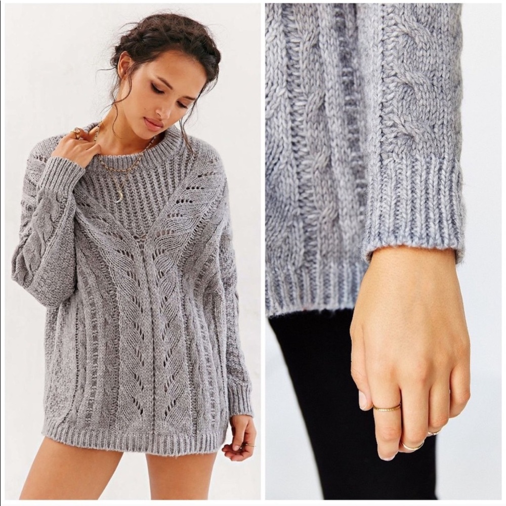 Ecote sweater